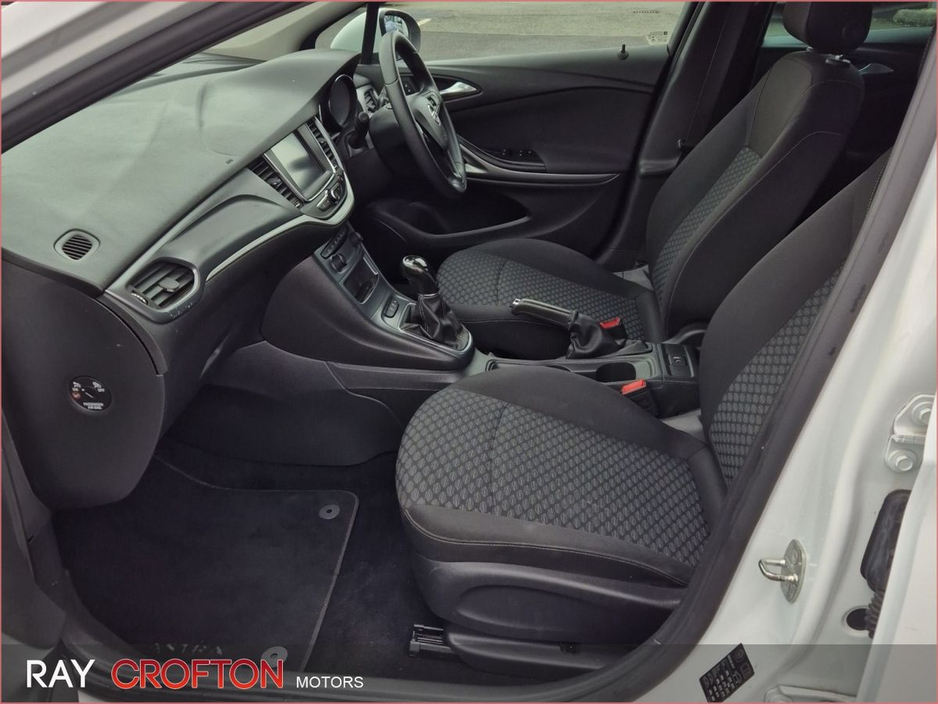 2019 Opel Astra - image 6