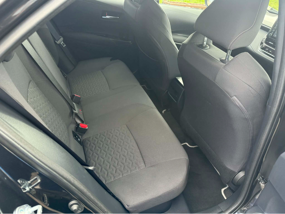 2023 Toyota Corolla - image 10