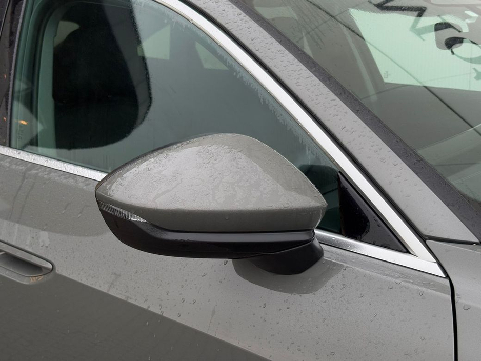 2025 Audi A5 40 TDI 204HP SE S-T €51,888