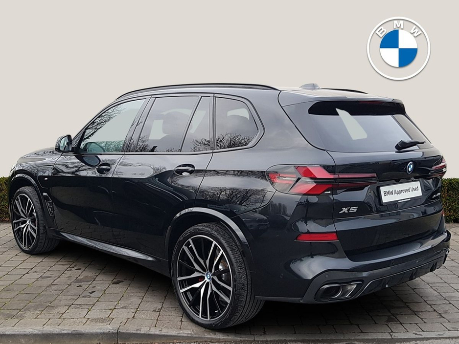 2025 BMW X5 xDrive50e M Sport
