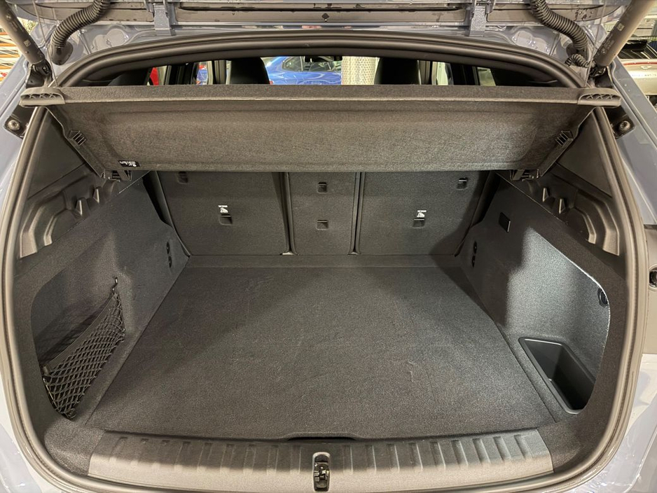 2025 BMW X1 - image 24