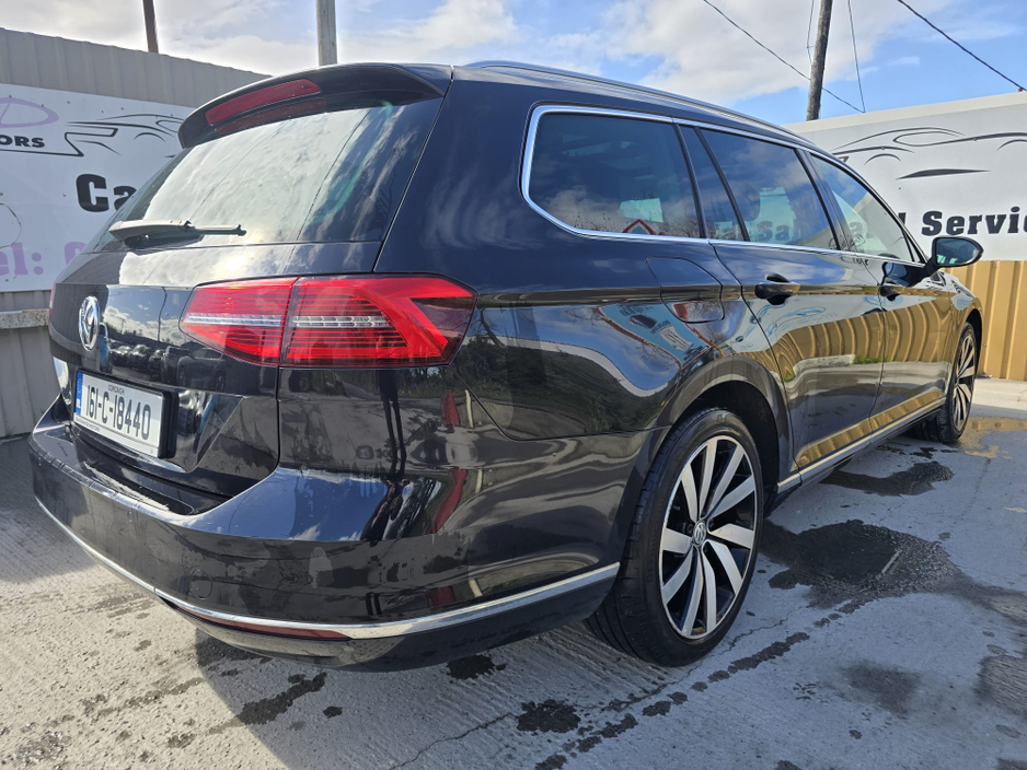 2016 Volkswagen Passat - image 6