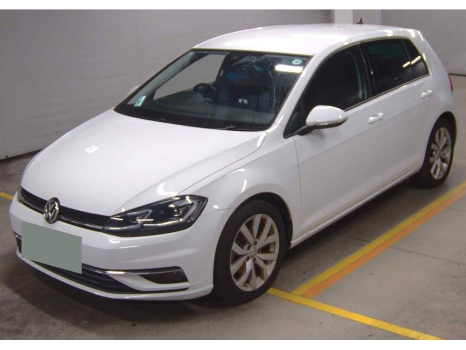 2017 Volkswagen Golf - image 2
