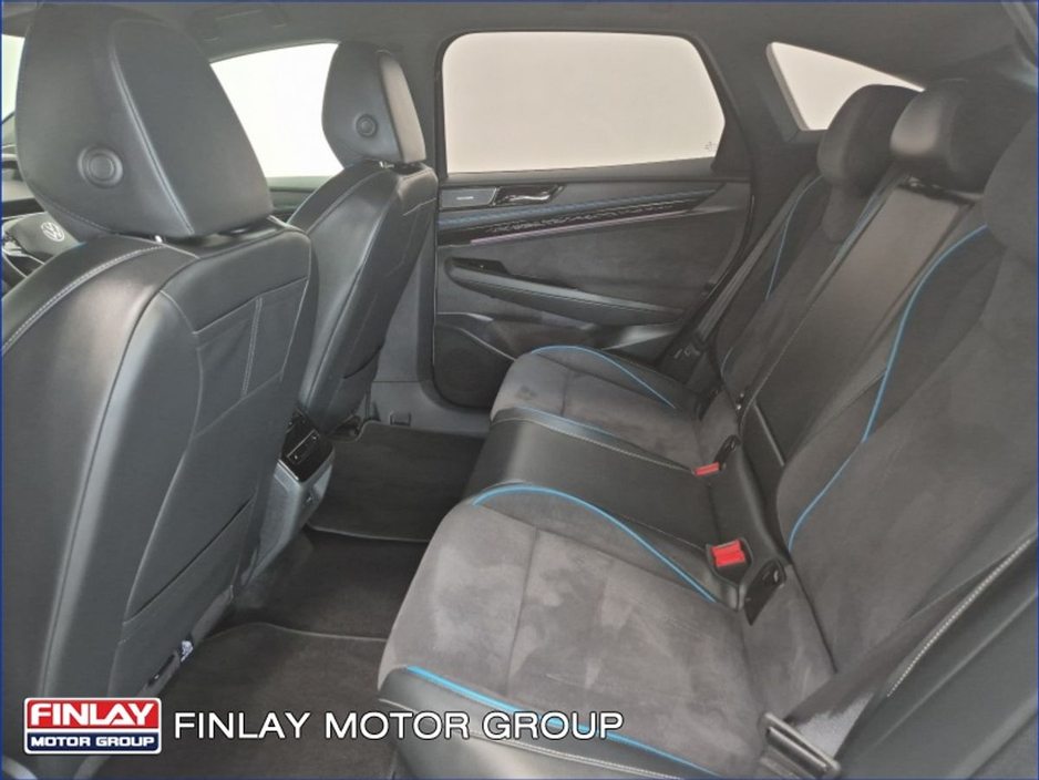 2024 Volkswagen ID.7 PRO 77kWh 286HP - Massage Seats, Half leather €39,995