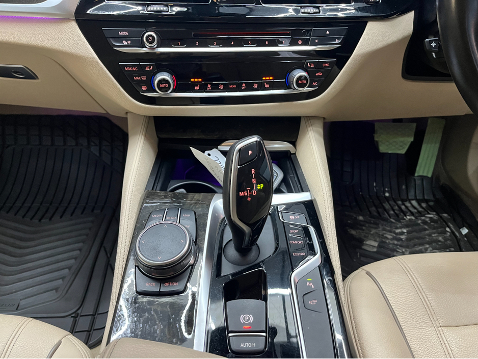 2017 BMW 5 Series €22950! 2017 BMW 520D 523D LUXURY 2.0 AUTOMATIC / CRUISE CONTROL / 360° PARKING CAMERA / ELECTRIC MEMORY HEATED FRONT & REAR SEATS / AMBIENT LIGHTS €22,950