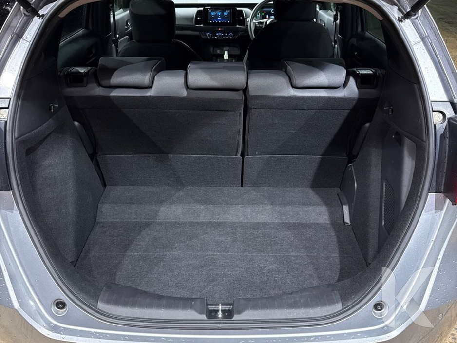 2023 Honda Fit - image 12