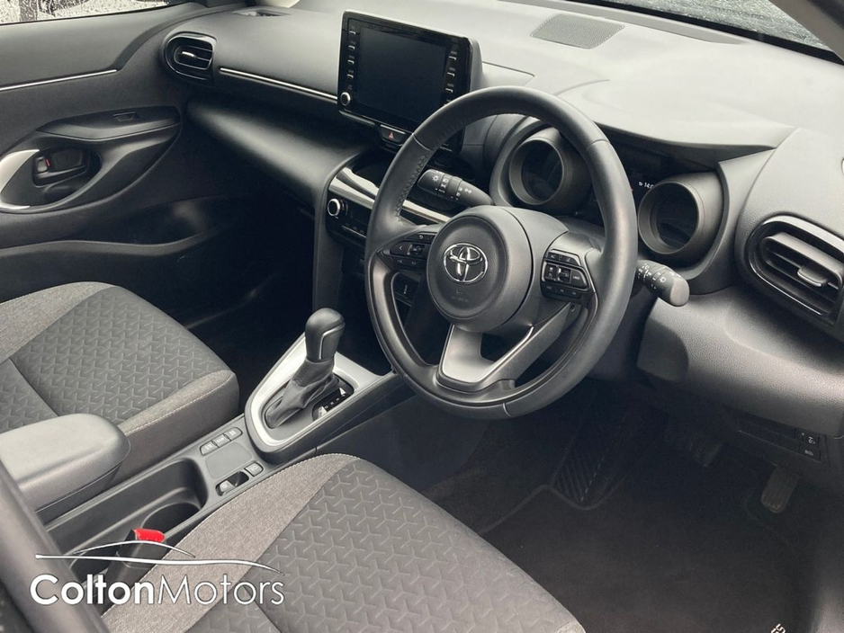 2024 Toyota Yaris Cross 1.5 Hybrid Luna €27,950