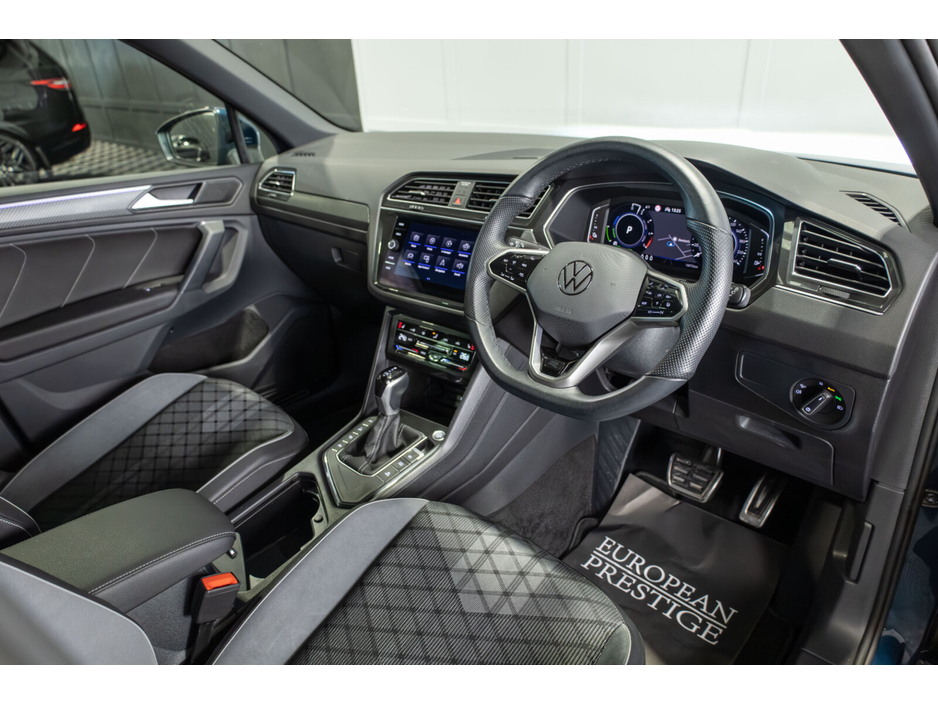2023 Volkswagen Tiguan 1.4 TSI PHEV 245HP R-Line DSG €37,950