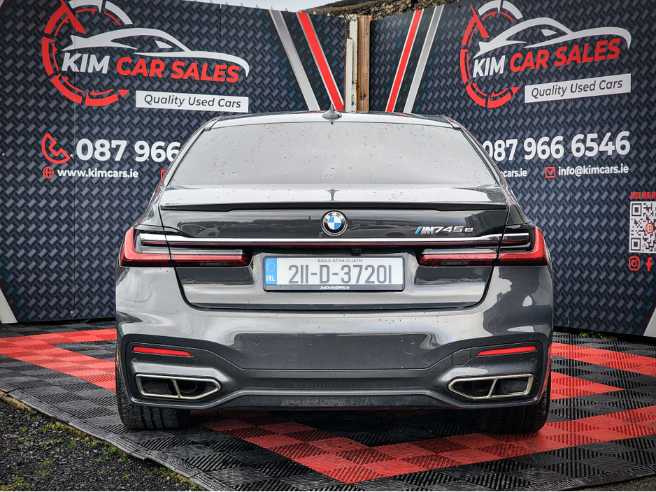 2021 BMW 7 Series M745e plug-in hybrid €49,950