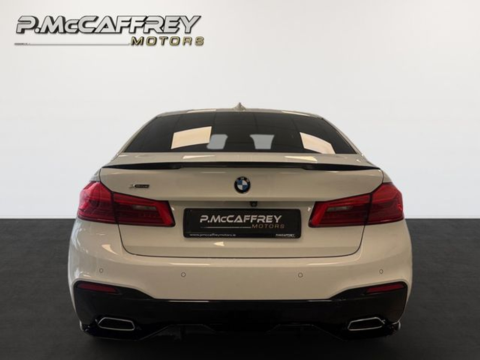 2020 BMW 5 Series - image 6