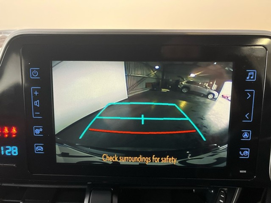 2019 Toyota C-HR - image 11