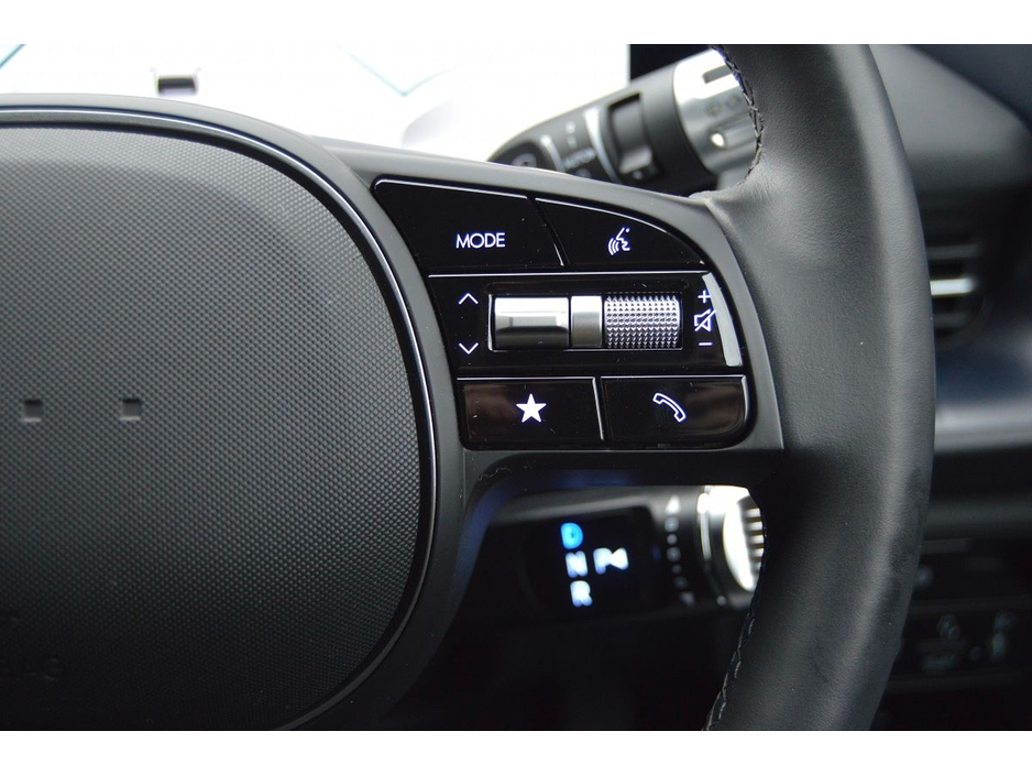 2025 Hyundai Ioniq 6 Ioniq 6 Signature 77kWH €37,995