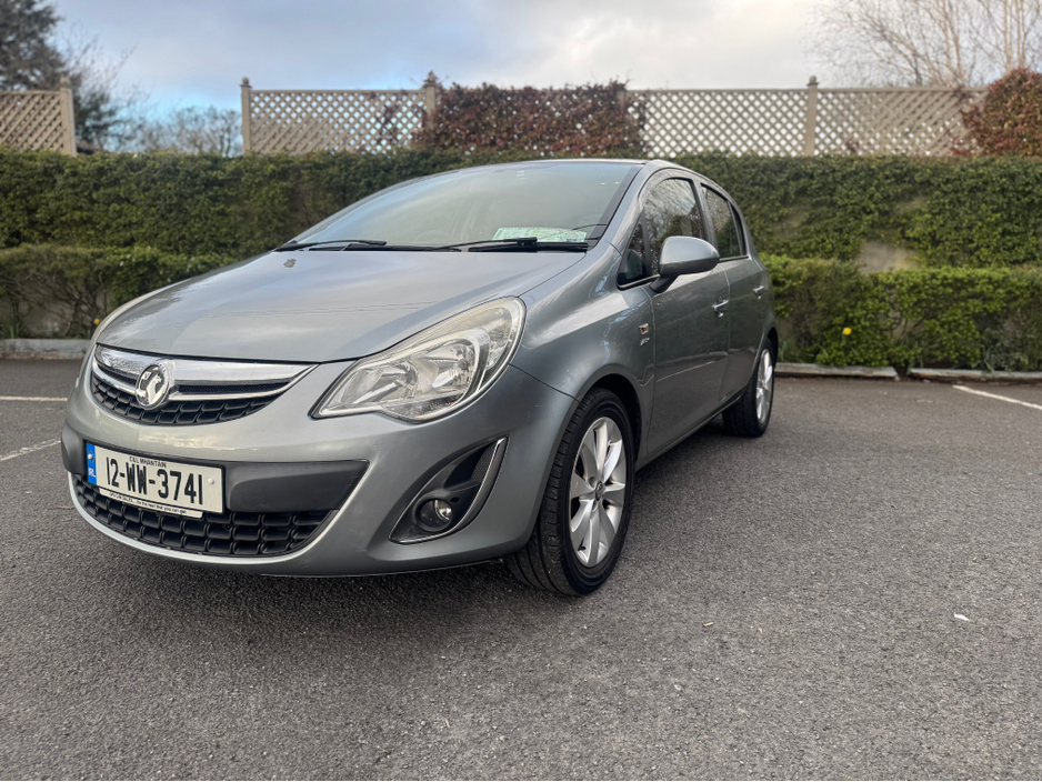 2012 Vauxhall Corsa - image 13