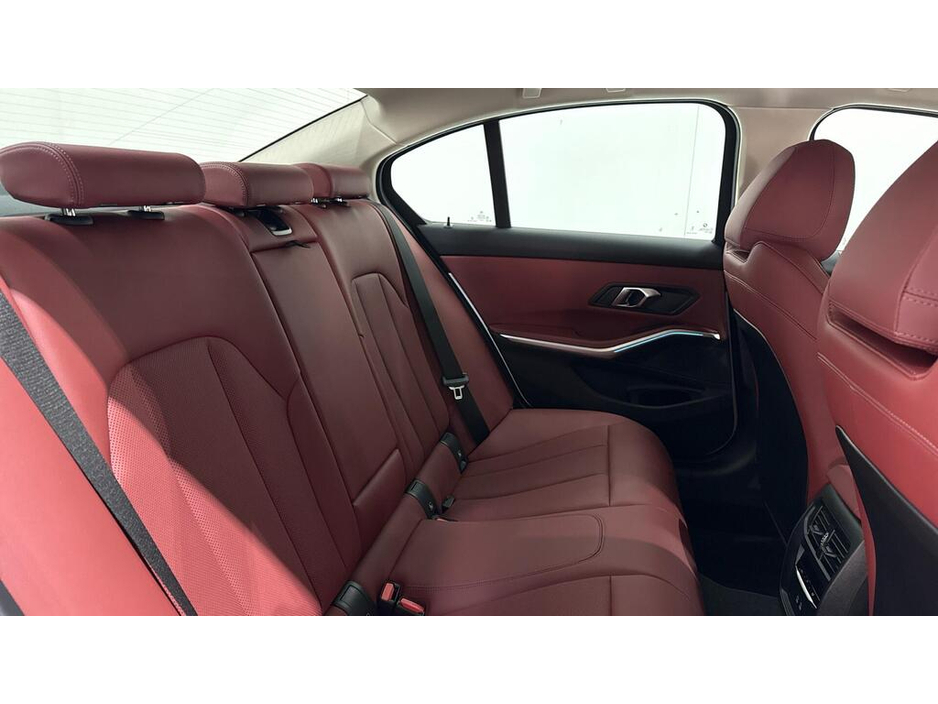 2023 BMW 3 Series COMFORT ECO PRO €35,950