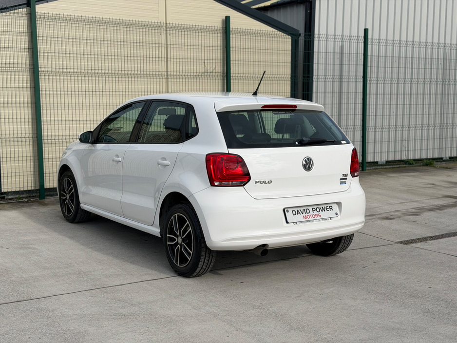 2014 Volkswagen Polo - image 6