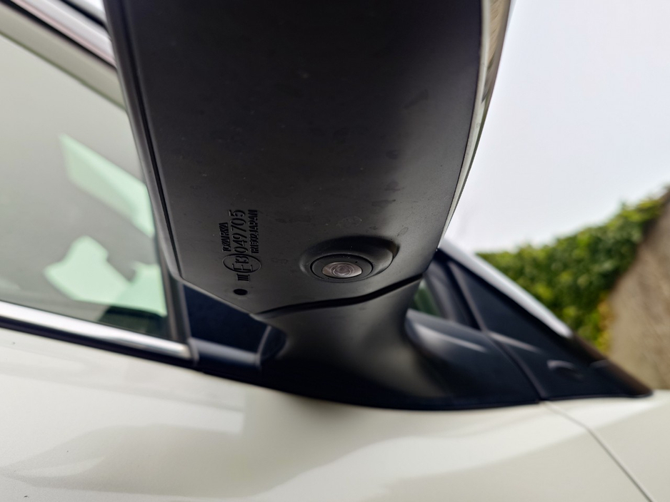 2020 Toyota C-HR - image 17