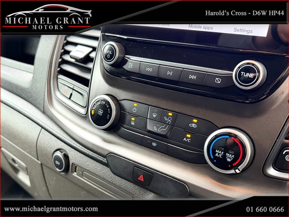 2020 Ford Transit - image 27