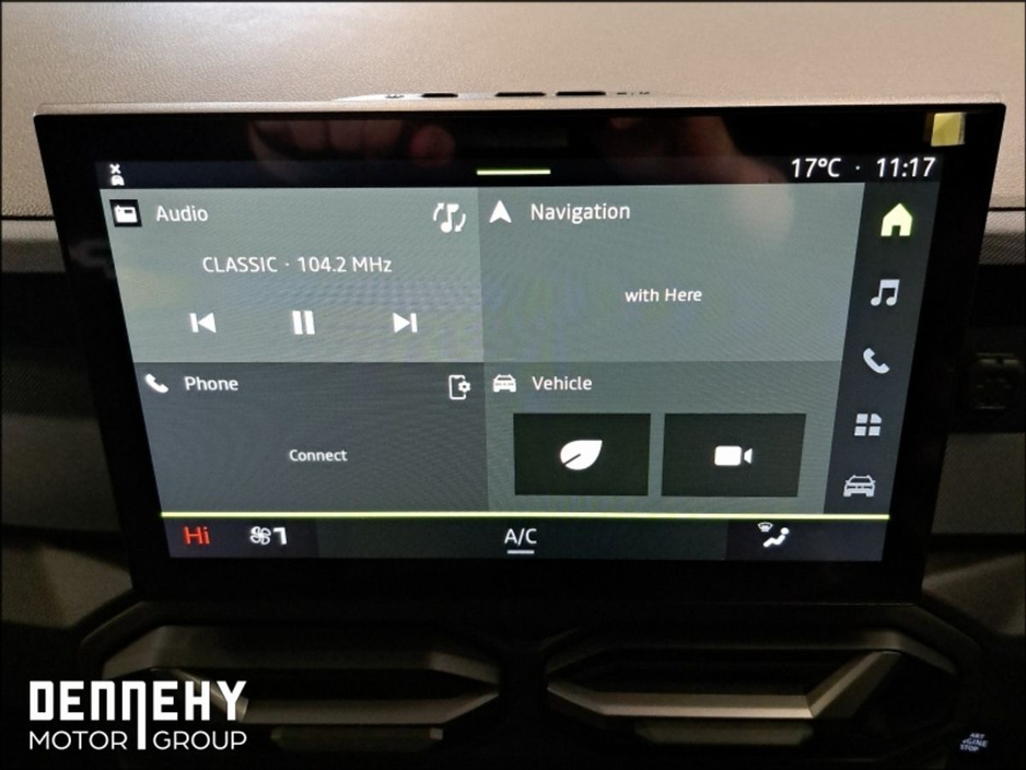 2026 Dacia Duster - image 25