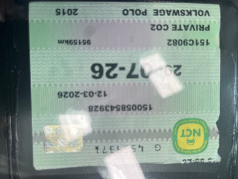 2015 Volkswagen Polo - image 7