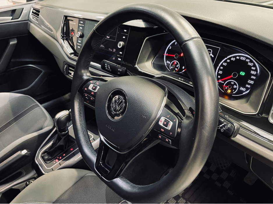 2018 Volkswagen Polo - image 16