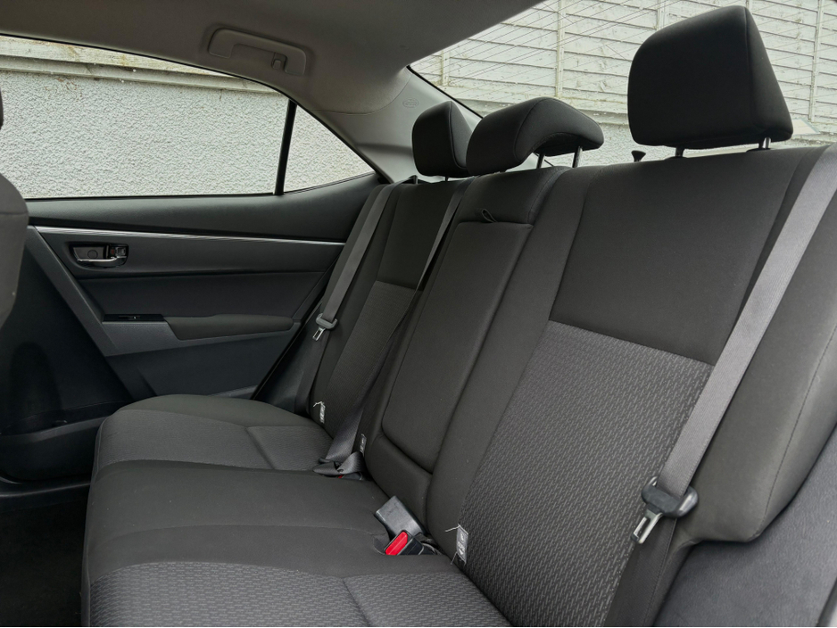 2016 Toyota Corolla 1.33 TERRA 4DR / LOW KM / ***FINANCE OPTIONS AVAILABLE*** €11,985