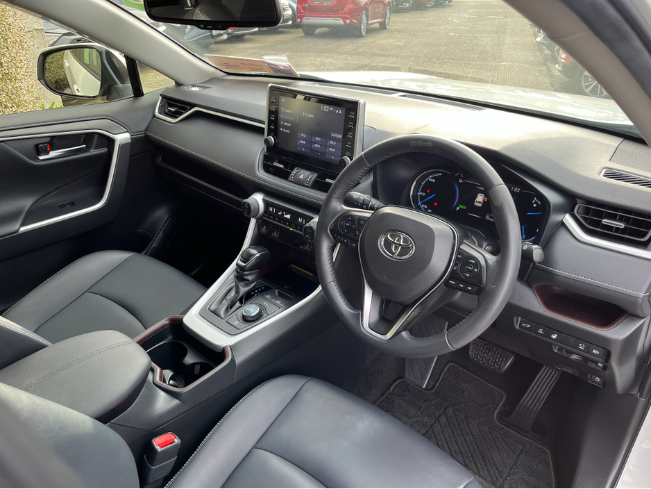 2021 Toyota Rav4 - image 16