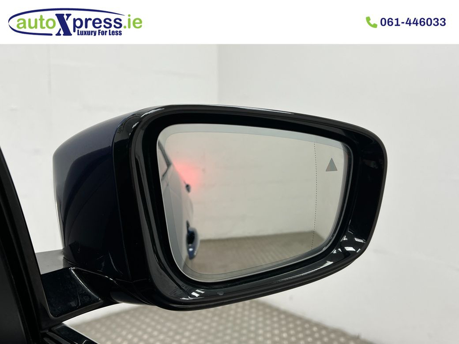 2018 BMW 5 Series - image 24