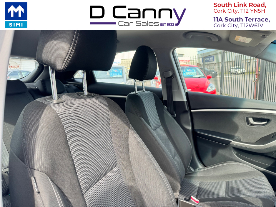 2016 Hyundai i30 - image 12