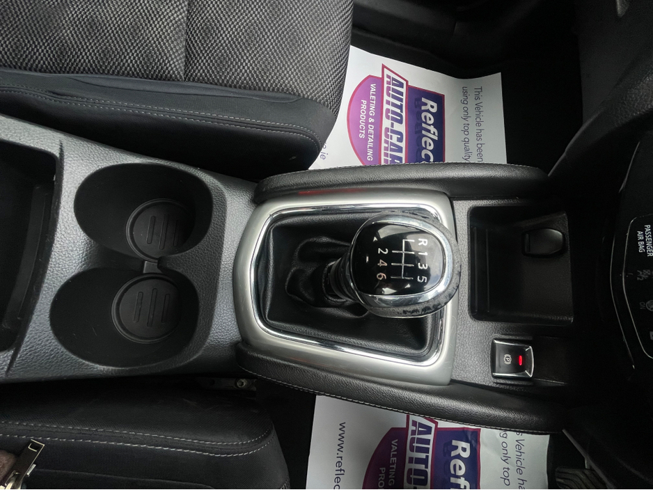2015 Nissan Qashqai 1.5 DSL SV 4DR LOW KM €8,950