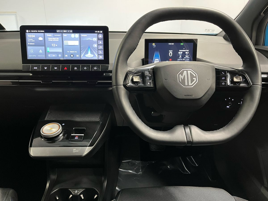 2023 MG 4 Trophy 64kWh Long Range 203PS - Reversing Camera - Sat Nav - Climate Control - Heated Seats - Keyless Start - Apple CarPlay/Android Auto €21,650