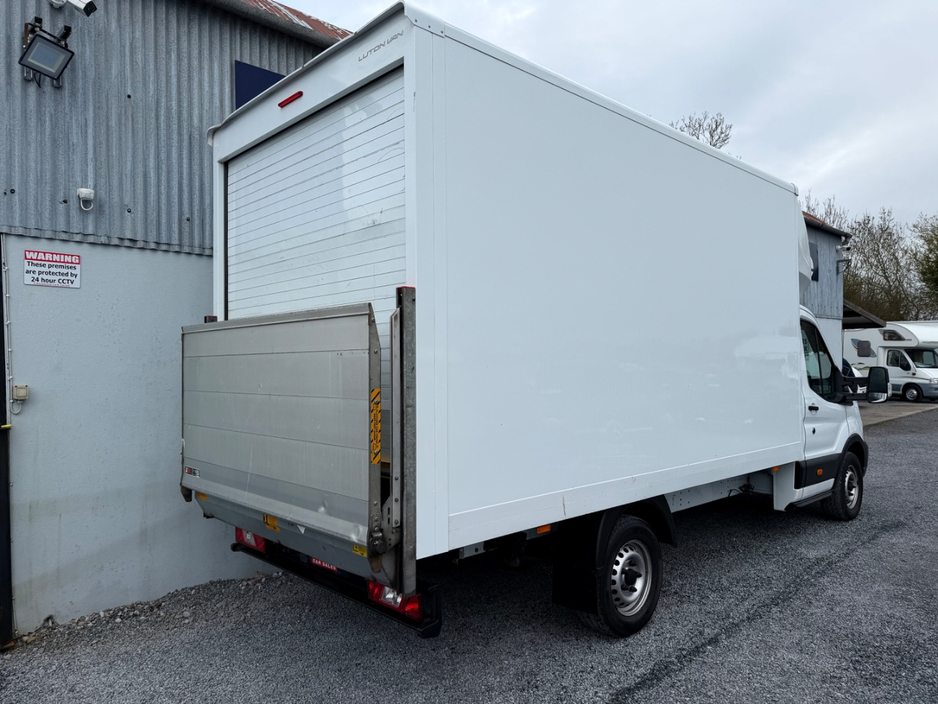 2022 Ford Transit - image 8