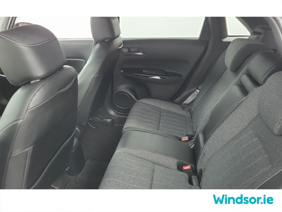 2020 Honda Fit - image 8