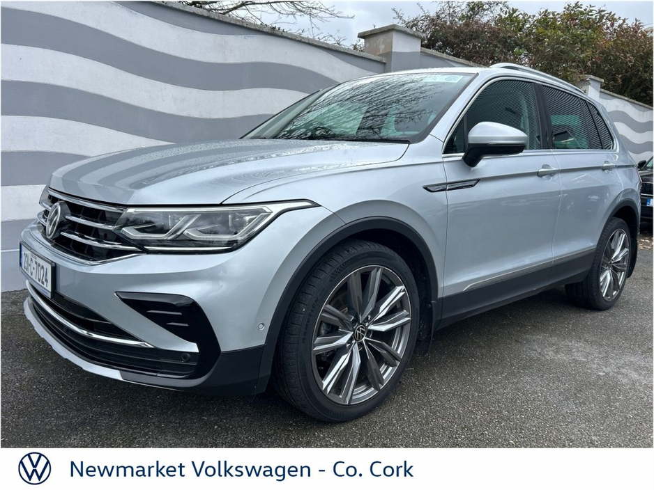 2023 Volkswagen Tiguan - image 25