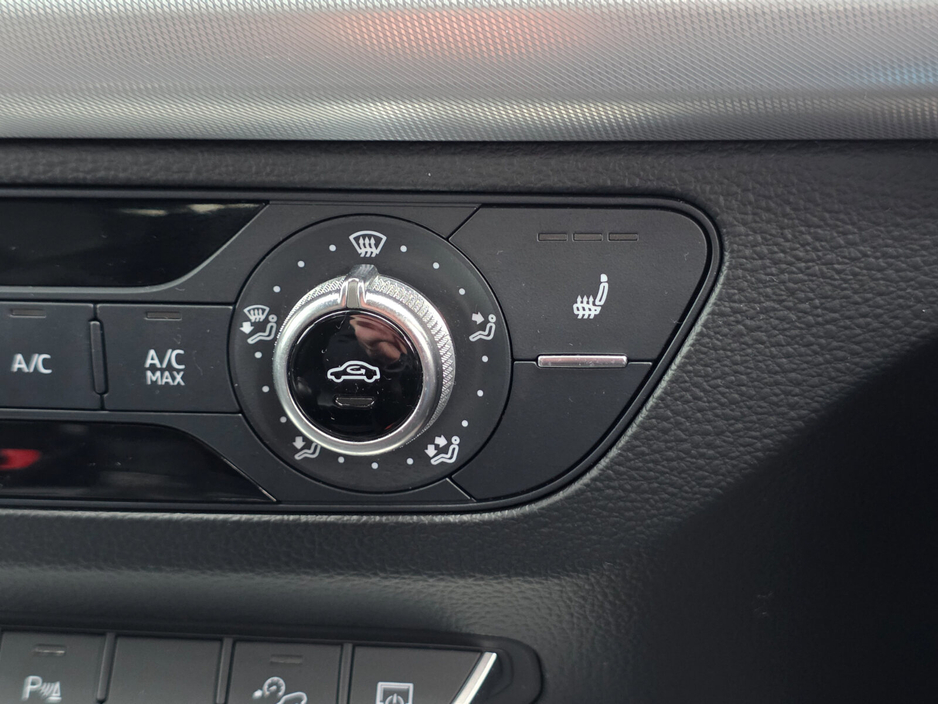 2018 Audi Q5 2.0TDI 150 SE €25,990