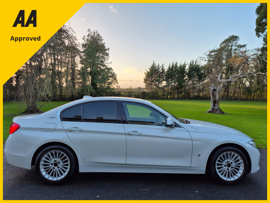 2018 BMW 3 Series 330E Hybrid €22,995