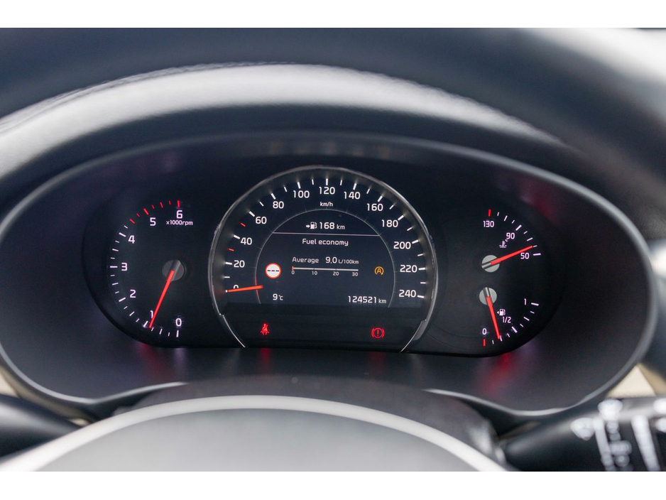 2018 Kia Sorento - image 6