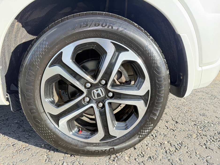 2015 Honda Vezel - image 7