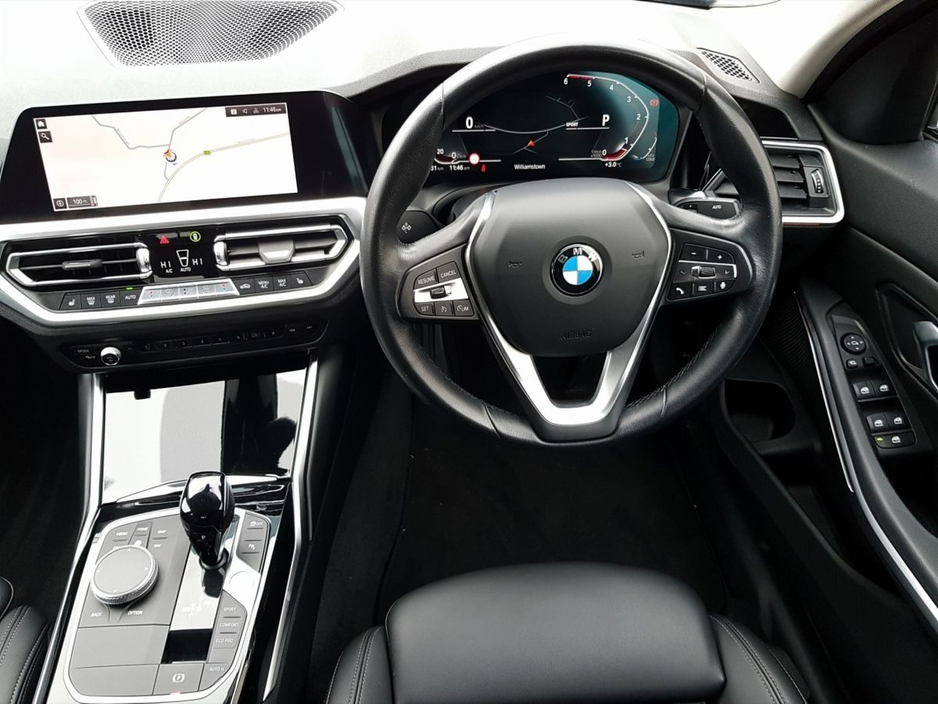 2022 BMW 3 Series 318d SE €39,995