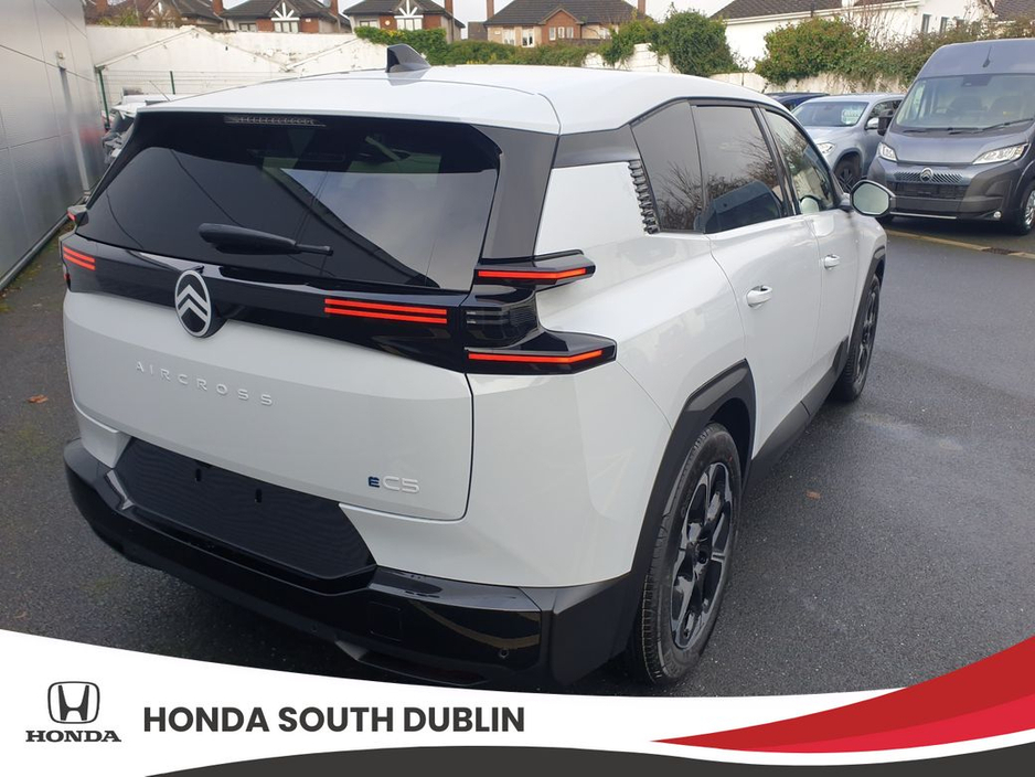 2026 Citroen C5 Aircross New e-C5 Aircross "Max" 520Km range €49,440