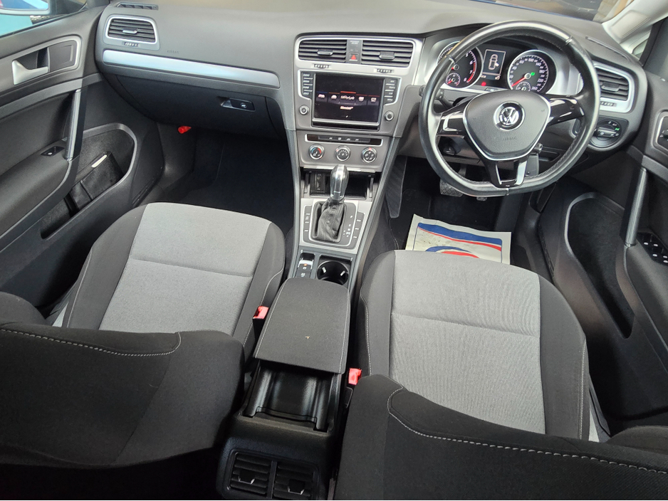 2016 Volkswagen Golf - image 11