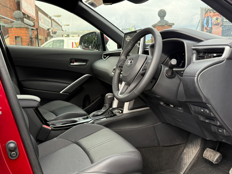 2025 Toyota Corolla Cross - image 15