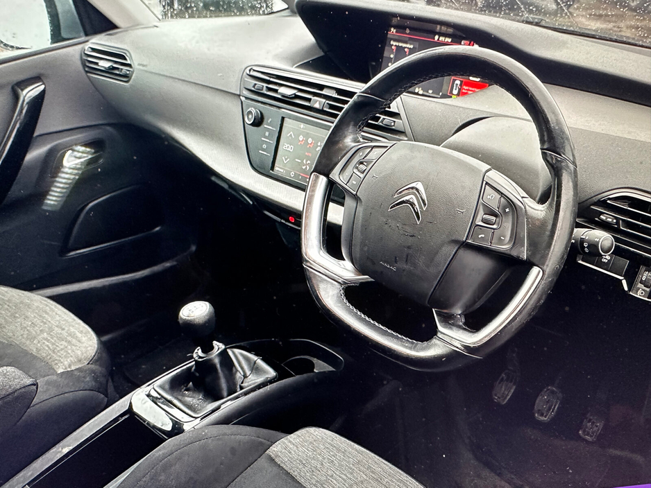 2017 Citroen Grand C4 Picasso - image 10