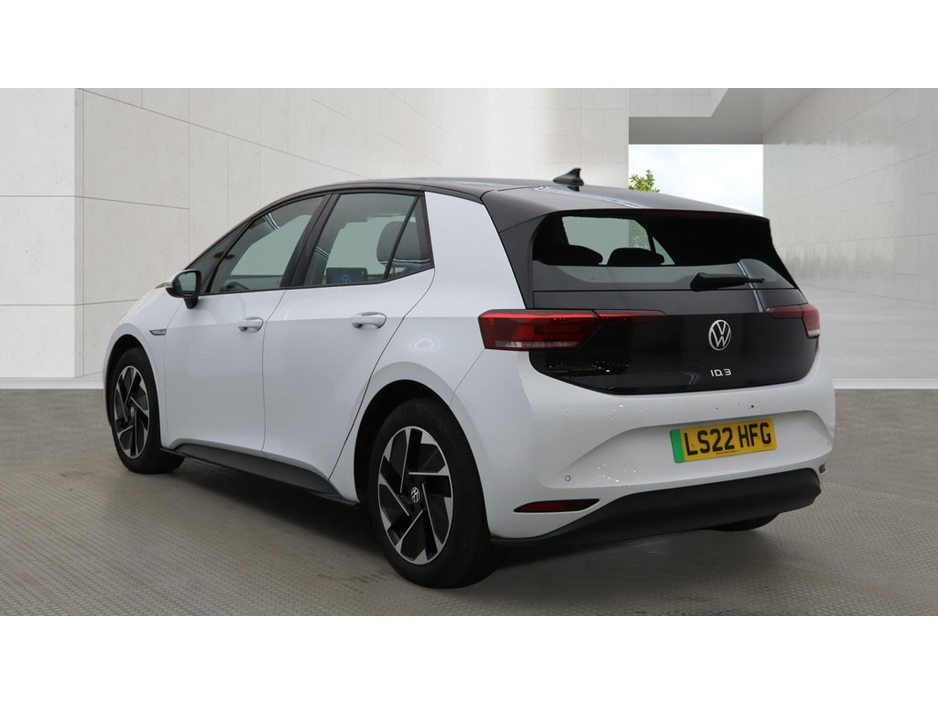 2022 Volkswagen ID.3 - image 13