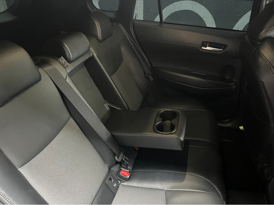 2024 Toyota Corolla - image 13