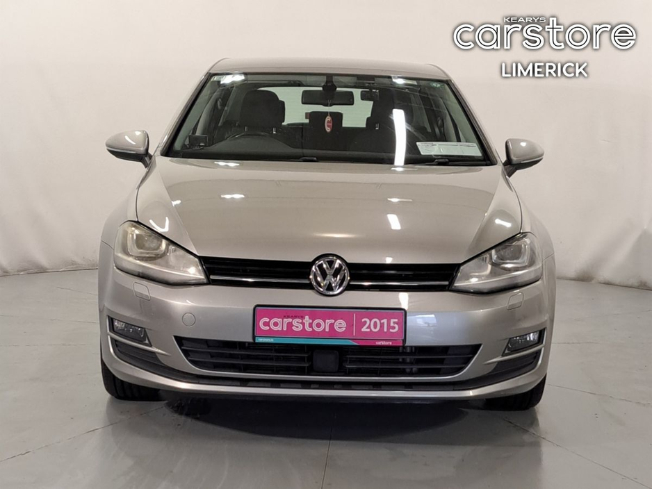 2015 Volkswagen Golf - image 8