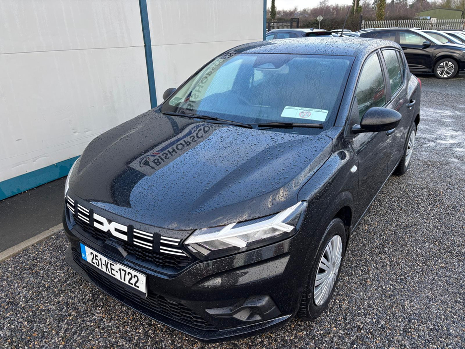 2025 Dacia Sandero ESSENTIAL TCE90 GSR2 5 €18,950
