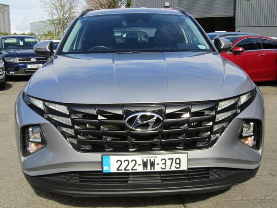 2022 Hyundai Tucson - image 2