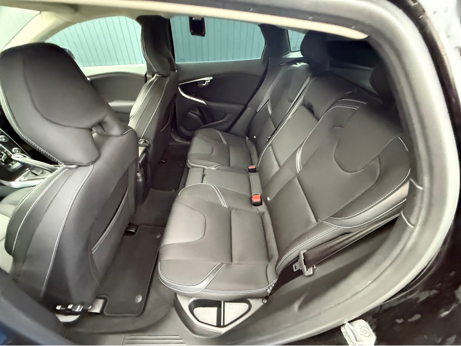 2019 Volvo V40 MOMENTUM - D4 2.0L DIESEL - AUTO - 12M WARRANTY - CAR: 1616