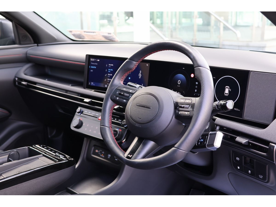 2025 Hyundai Tucson - image 10