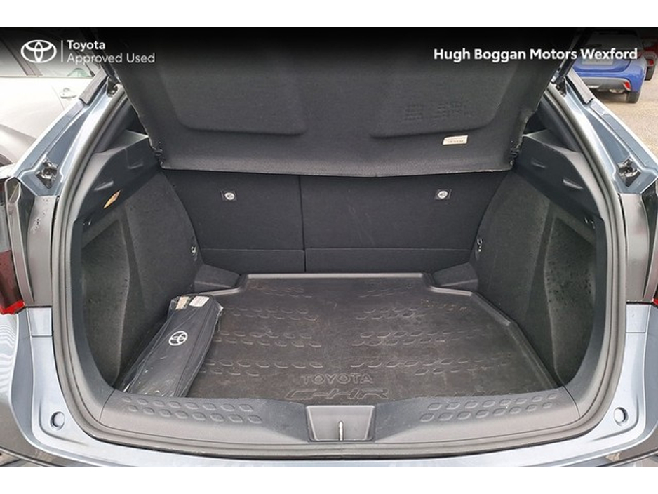 2023 Toyota C-HR - image 10